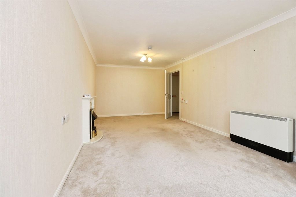 Property photo 3 of 12 Living Room