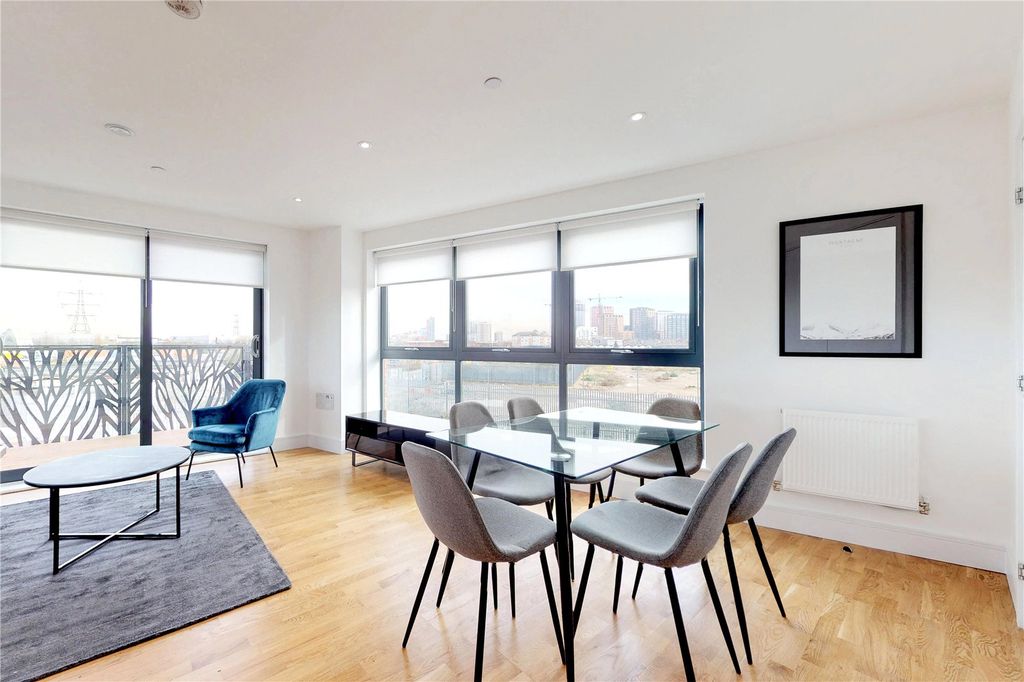 Property photo 2 of 10 Picture No. 35