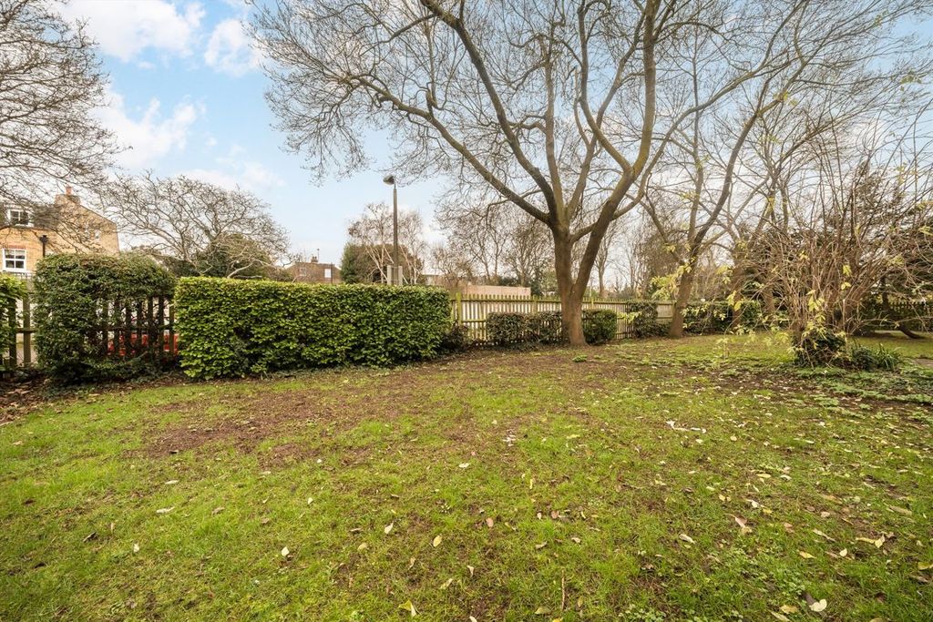 Property photo 3 of 4