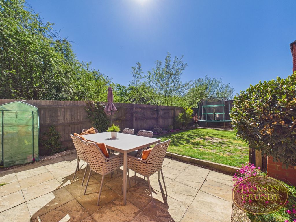 Property photo 2 of 18 Quarry View