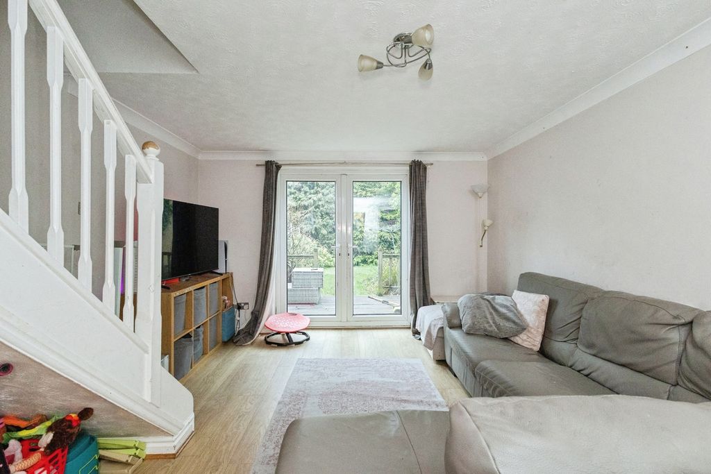 Property photo 2 of 17 Pbox-Img.Jpg