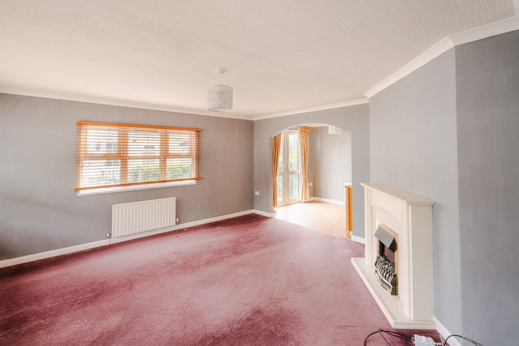 Property photo 2 of 16 13
