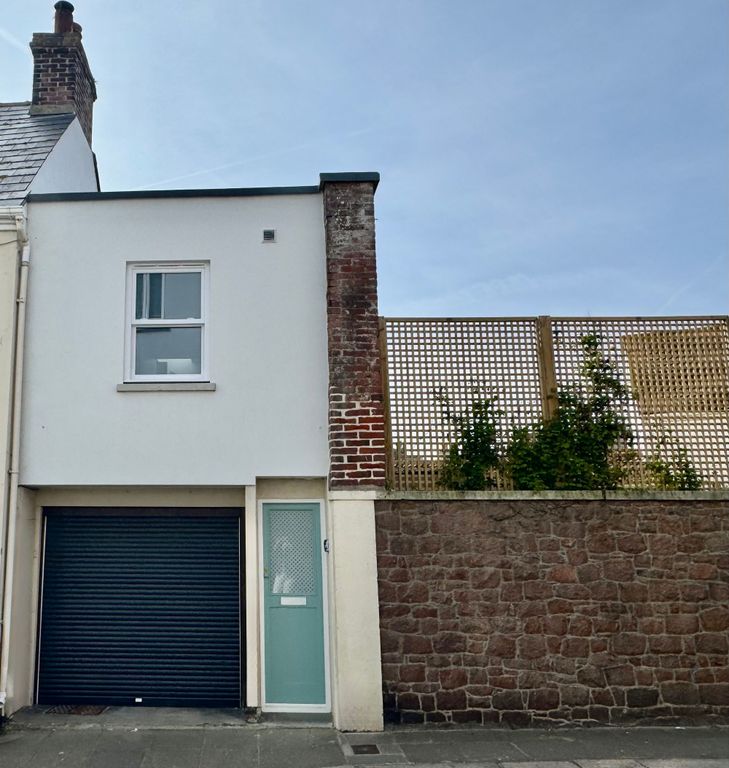 Property photo 1 of 10