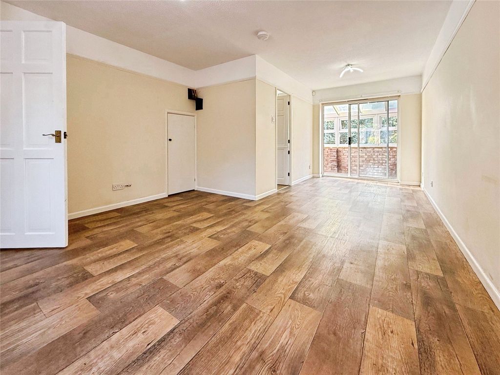 Property photo 2 of 14 Living Room