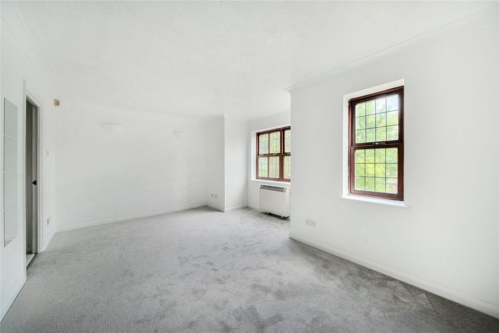 Property photo 2 of 9 Picture No. 07