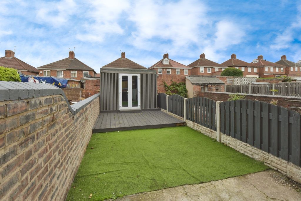 Property photo 2 of 17
