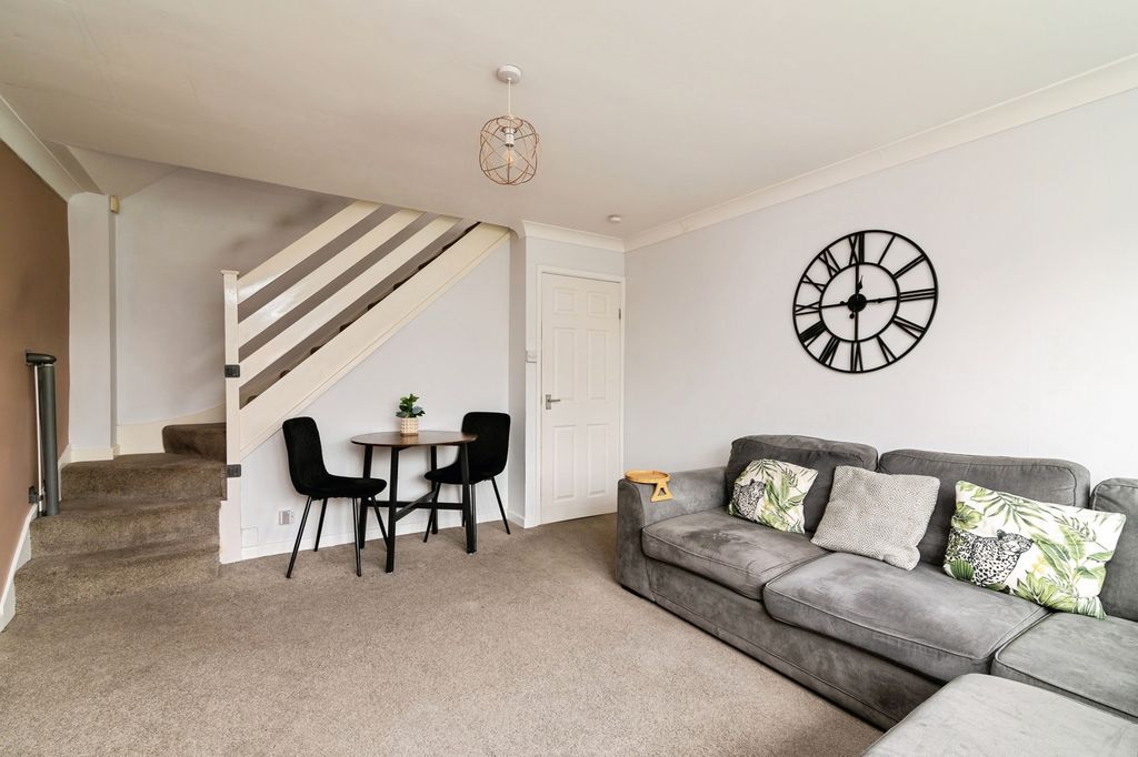 Property photo 3 of 14 Photo