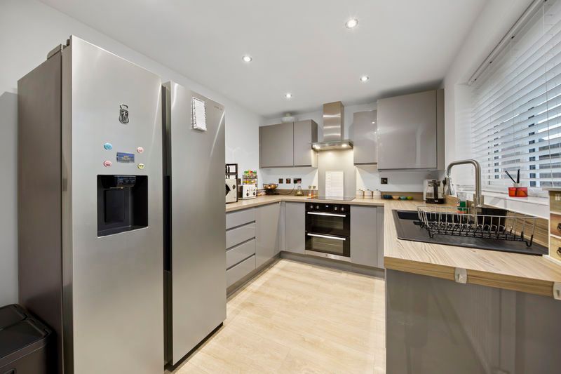 Property photo 2 of 29 Kitchen