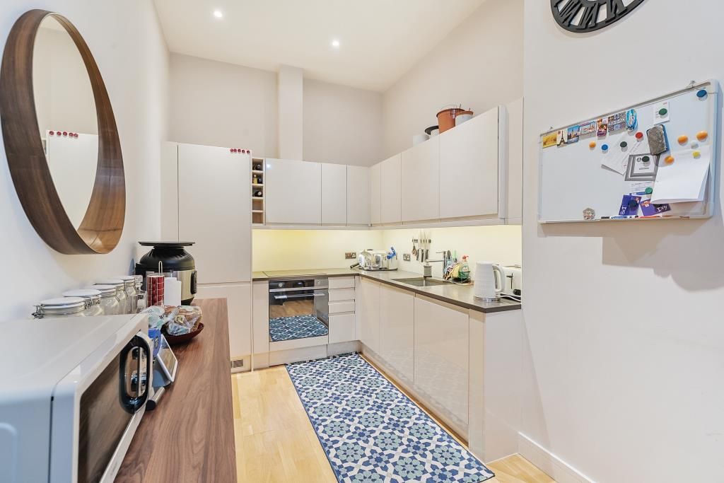 Property photo 2 of 16 Kitchen