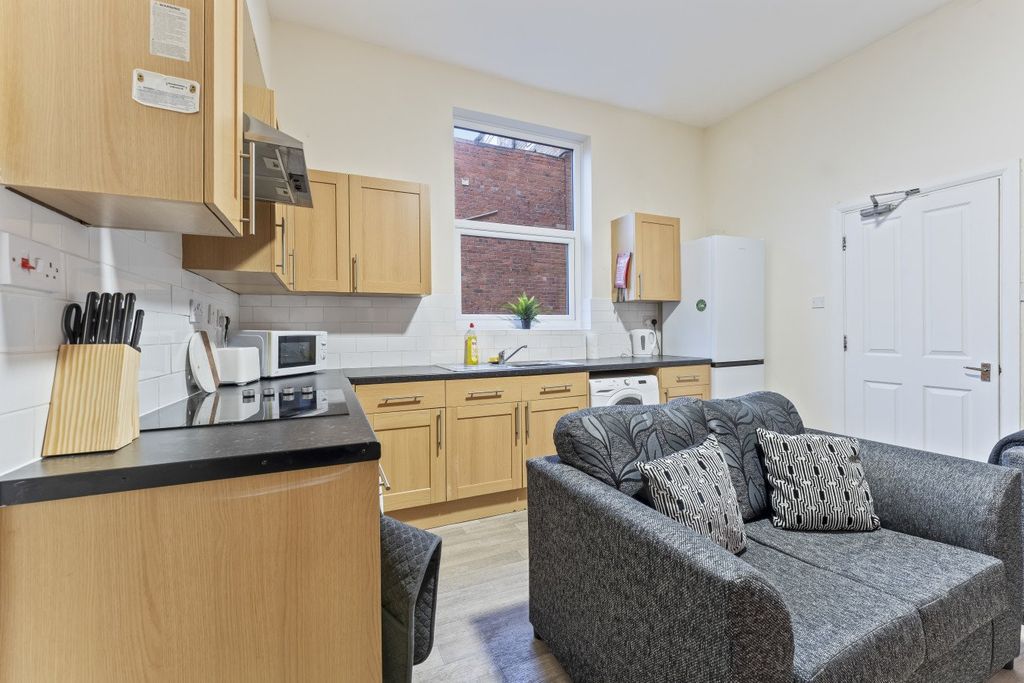 Property photo 1 of 16 Picture No. 01