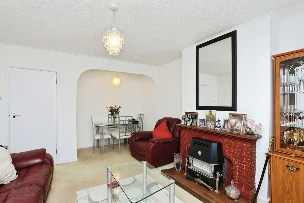 Property photo 3 of 11 Pbox-Img.Jpg