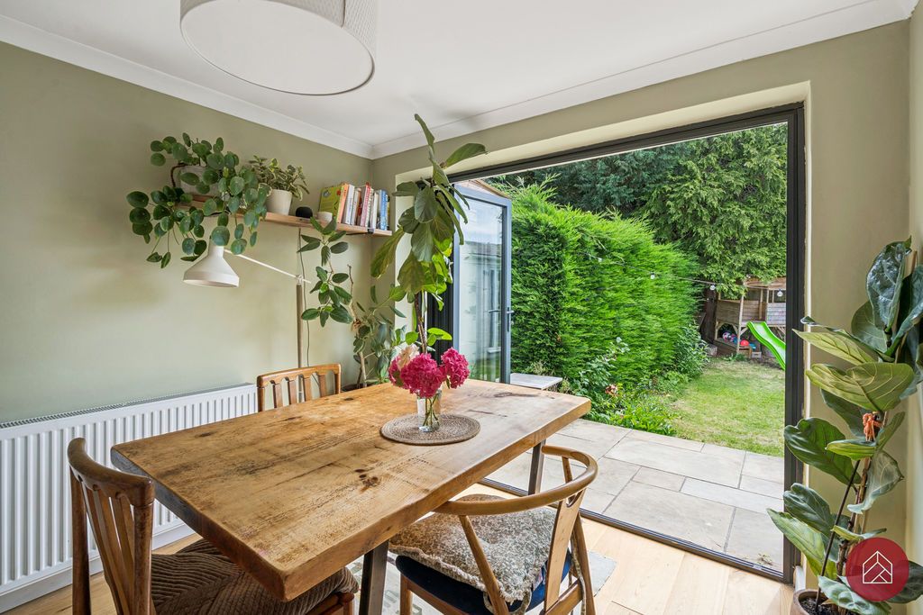 Property photo 3 of 16 Dining Room