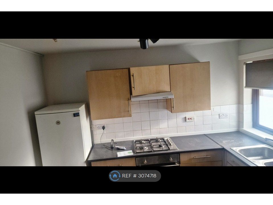 Property photo 3 of 4 Kitchen