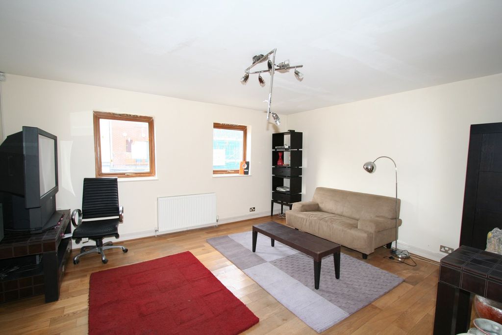Property photo 1 of 7