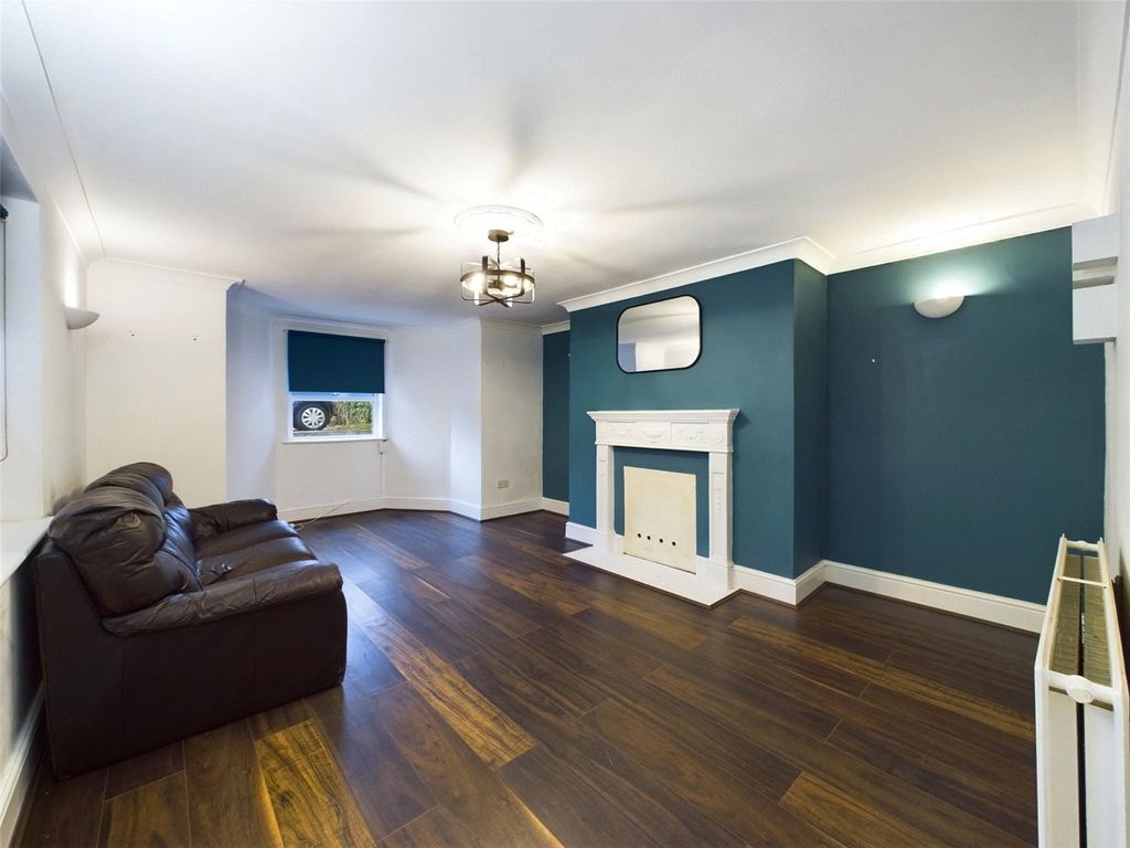 Property photo 2 of 9 Picture No. 05