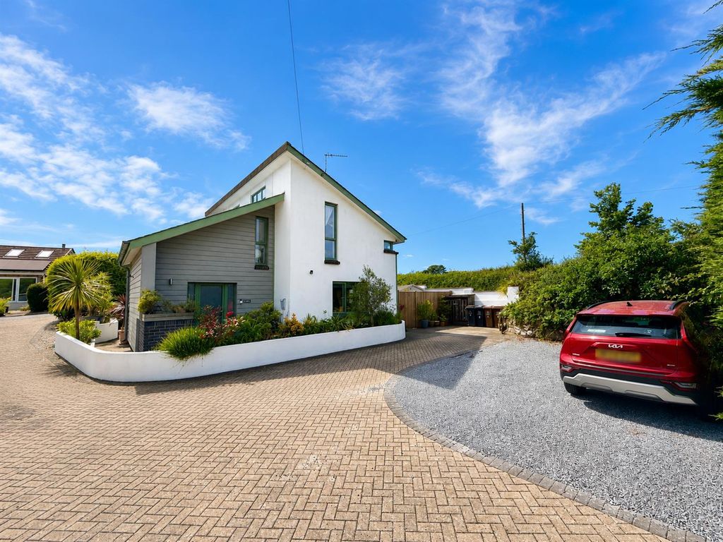 Property photo 1 of 24 Front And Parking.Png
