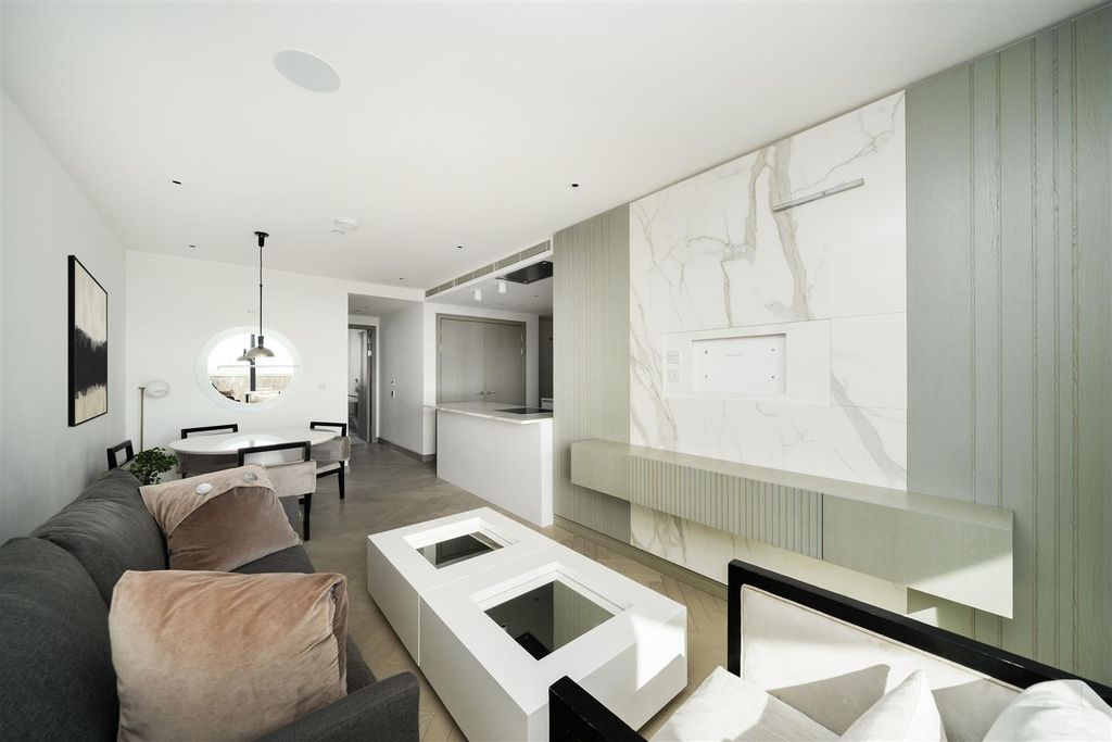 Property photo 3 of 17 3