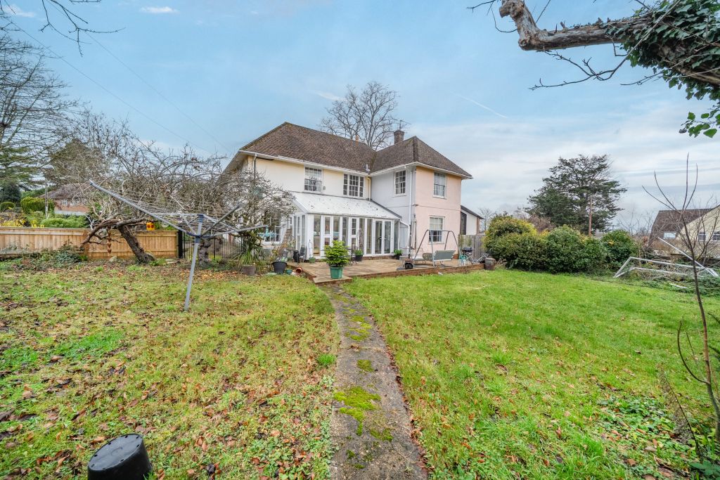 Property photo 2 of 37