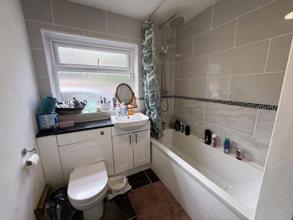 Property photo 2 of 10 Photo 2