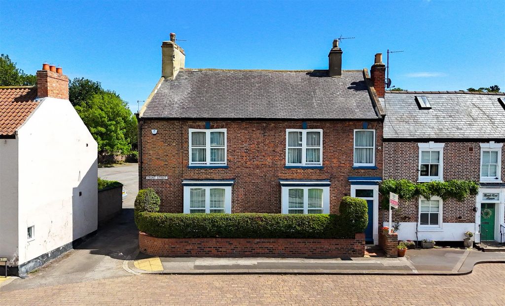 Property photo 1 of 37