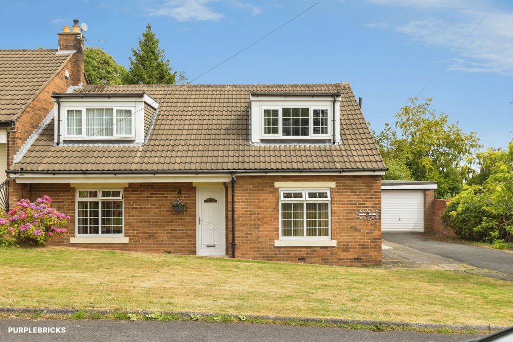Property photo 2 of 37