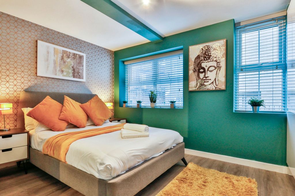 Property photo 1 of 17 Photography