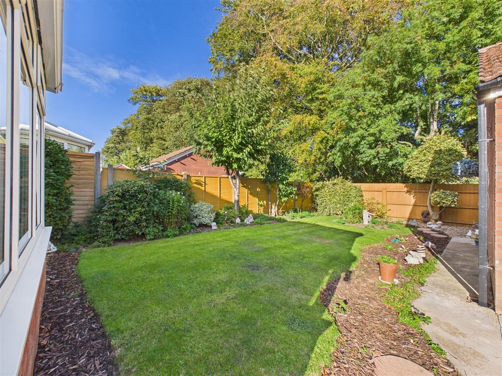 Property photo 2 of 12 Outside