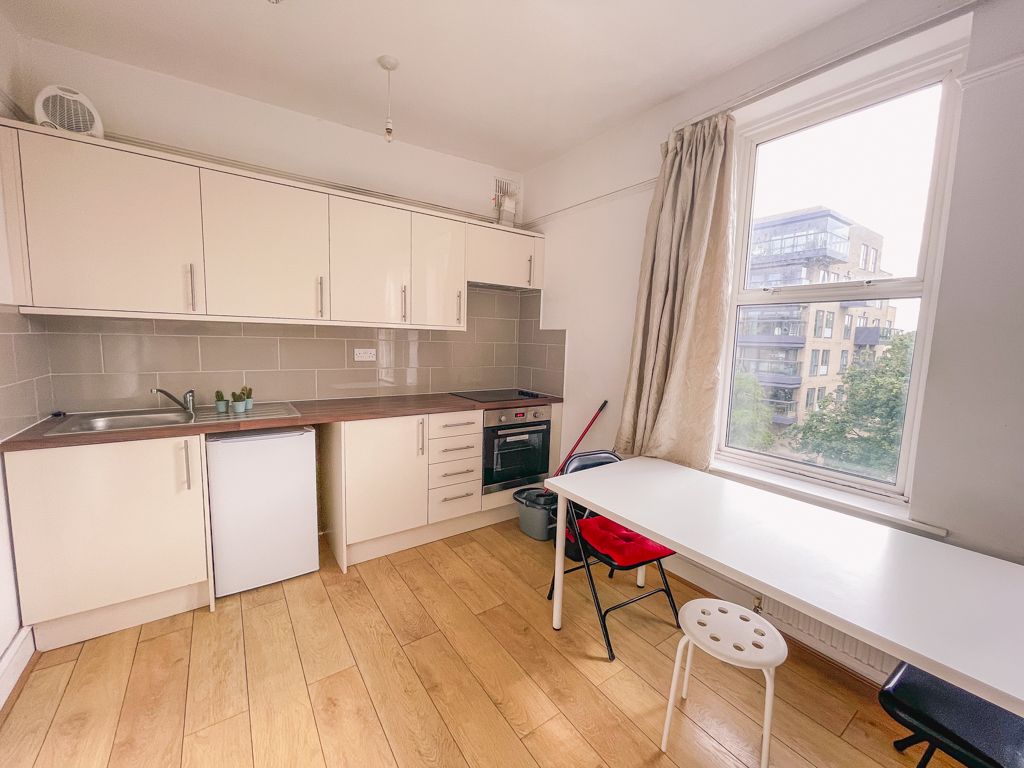 Property photo 1 of 3