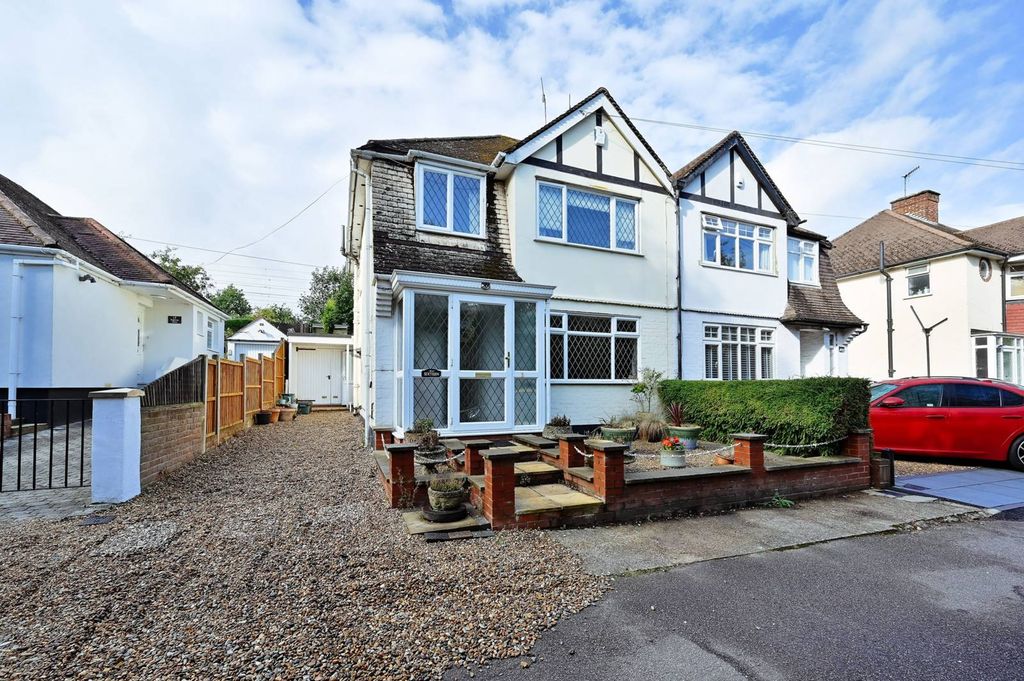 Property photo 2 of 24