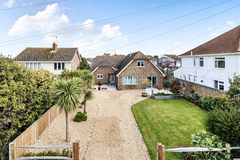 Property photo 2 of 28 (Main)