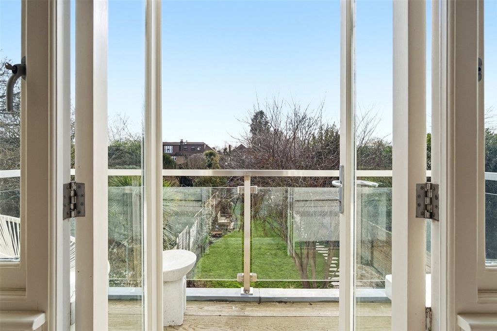 Additional image 11 of 5 bed semi-detached house for salePark Road, Hampton TW12