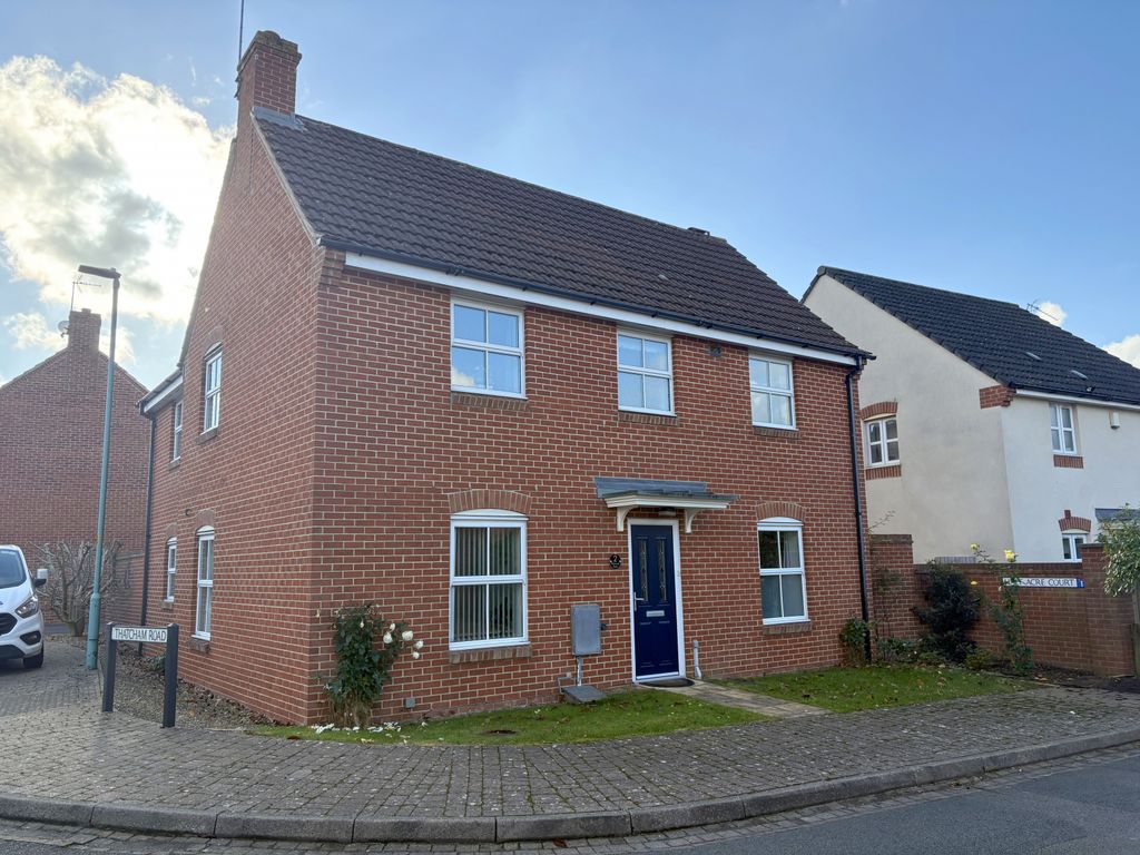Property photo 1 of 25 4 Bedroom Detached House For Sale