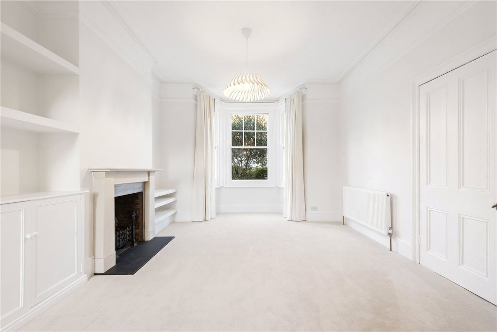 Property photo 3 of 16 Picture No. 08