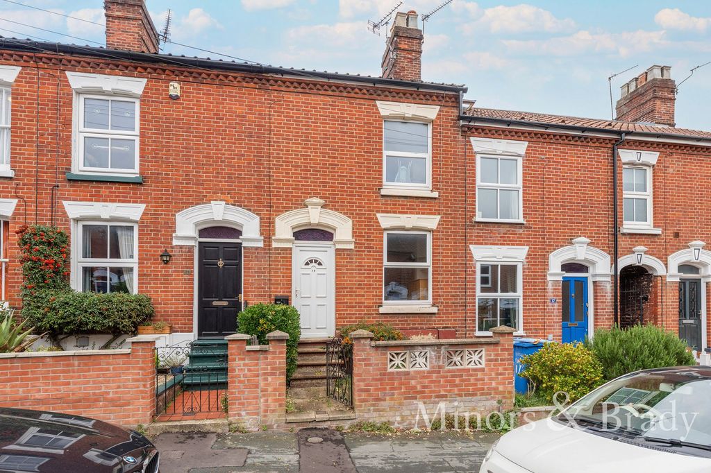 Property photo 1 of 20