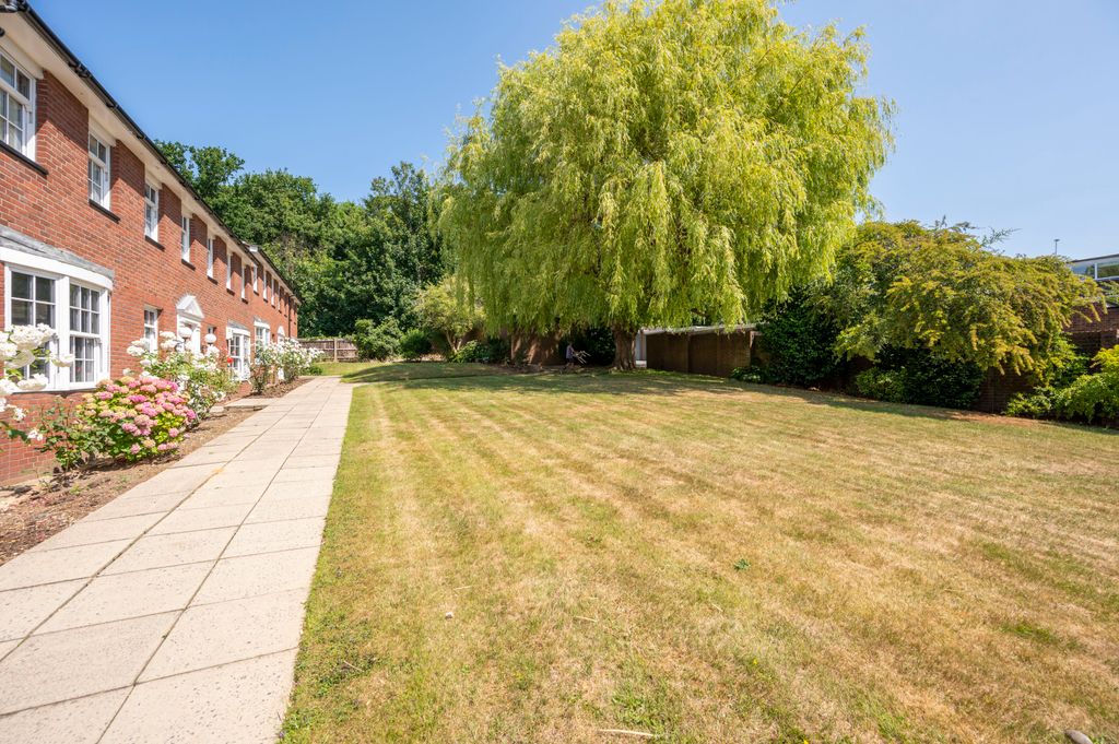 Property photo 2 of 13 Picture No. 02