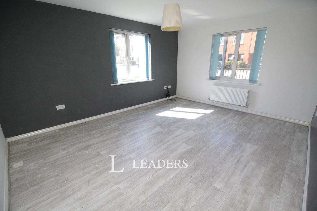Property photo 2 of 12 Pbox-Img.Jpg