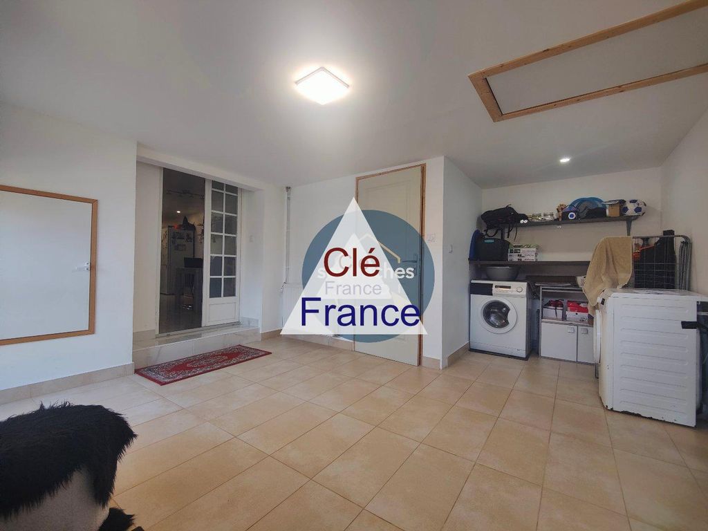 Property photo 3 of 9