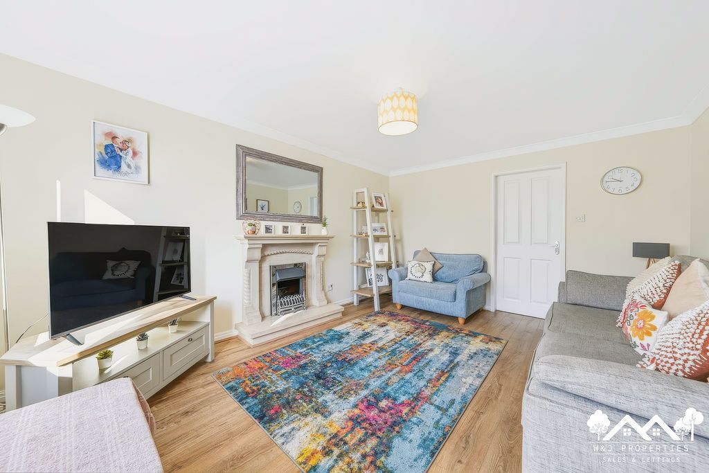 Property photo 3 of 26