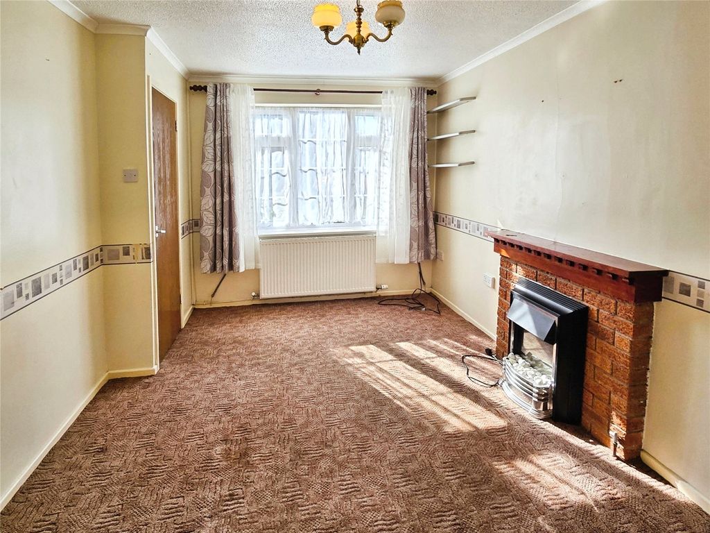 Property photo 2 of 9 Living Room