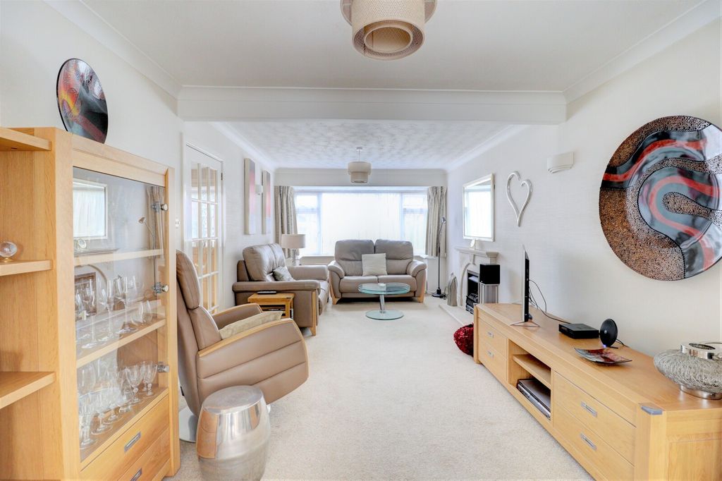Property photo 3 of 15 Picture No. 03