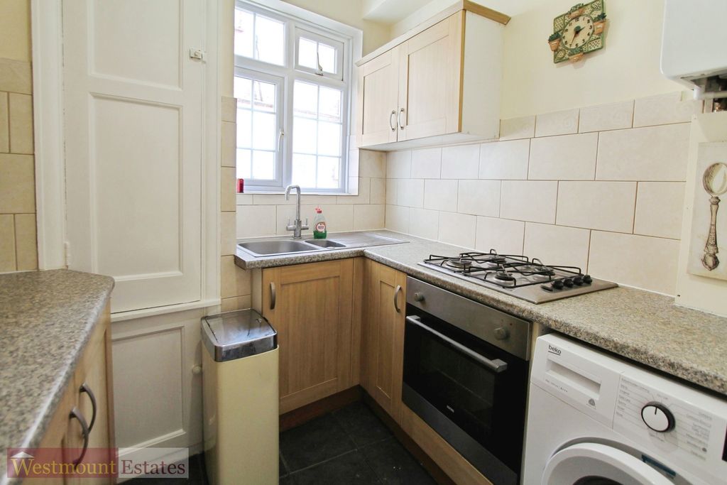 Property photo 2 of 5