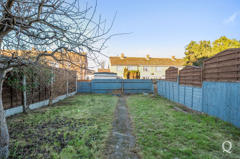 Property photo 3 of 22 2186A05c-c9c2-443...