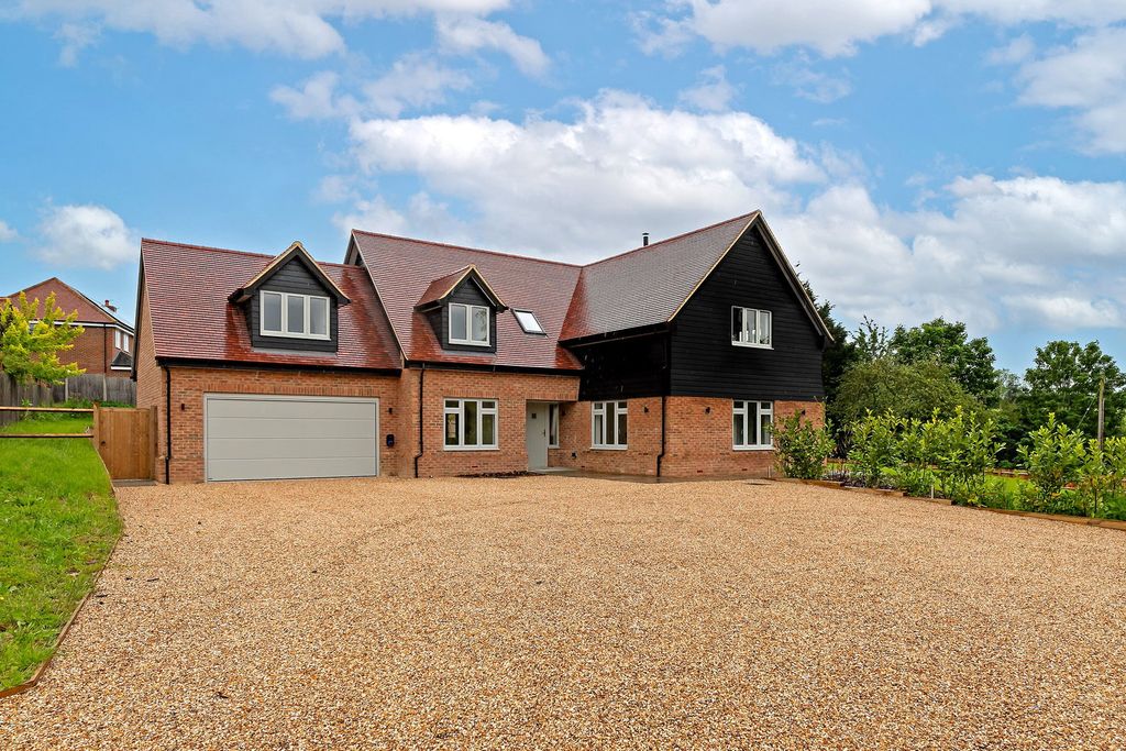 Property photo 1 of 40