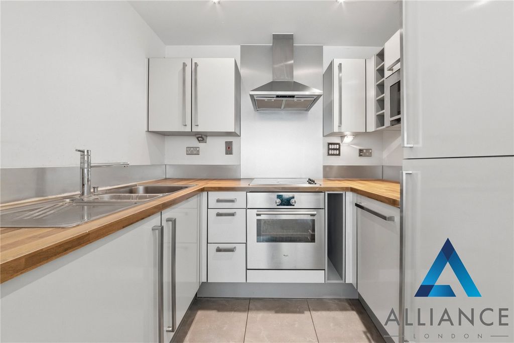 Property photo 2 of 6 Picture No. 10