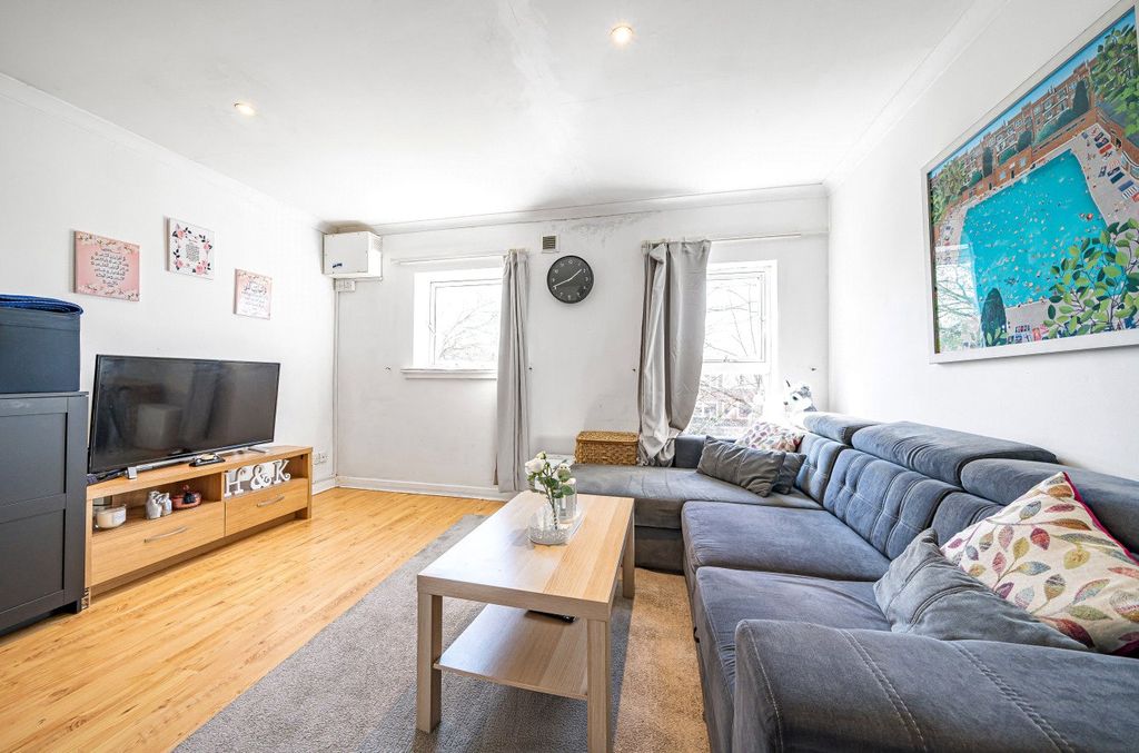 Property photo 2 of 15 Picture No. 06