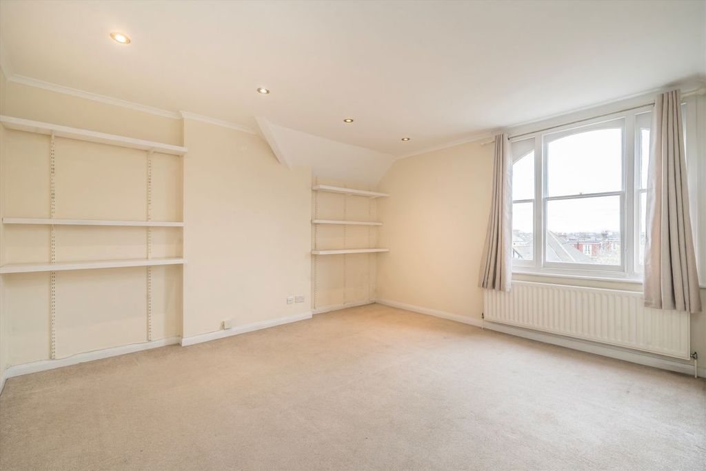 Property photo 2 of 4