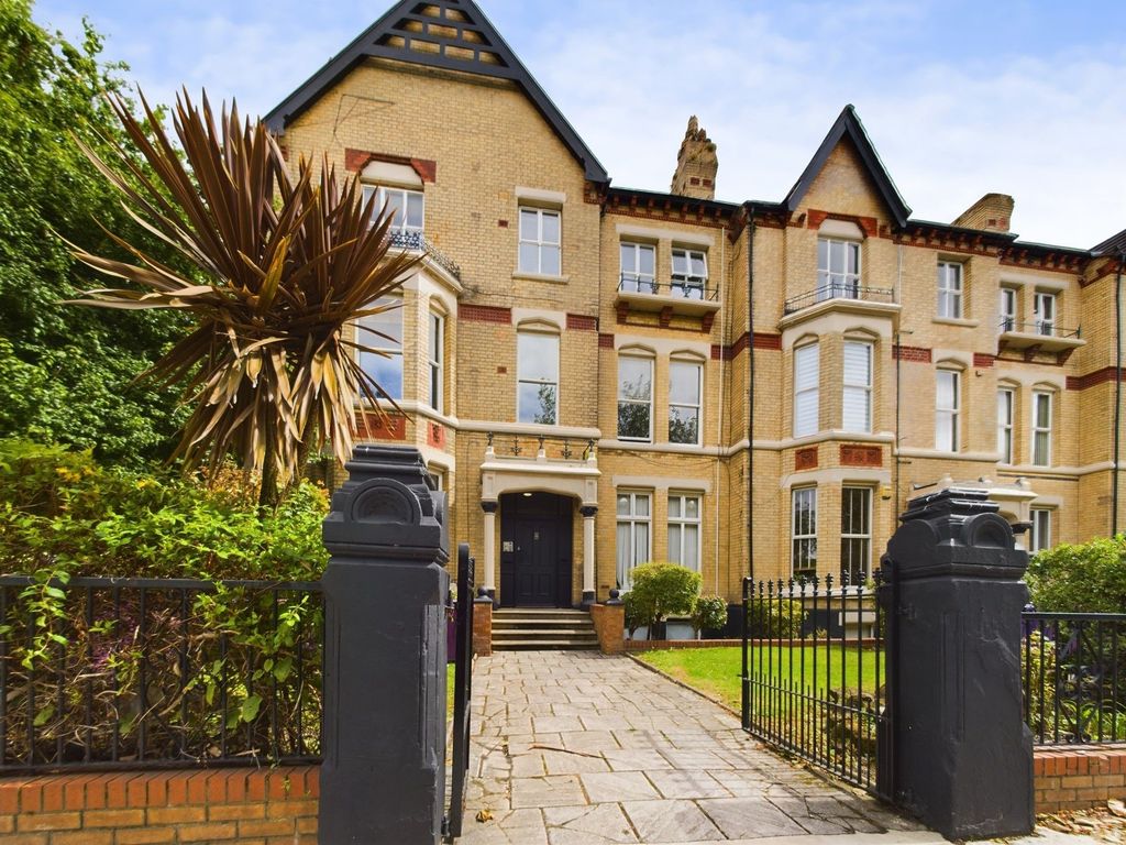 Property photo 1 of 12