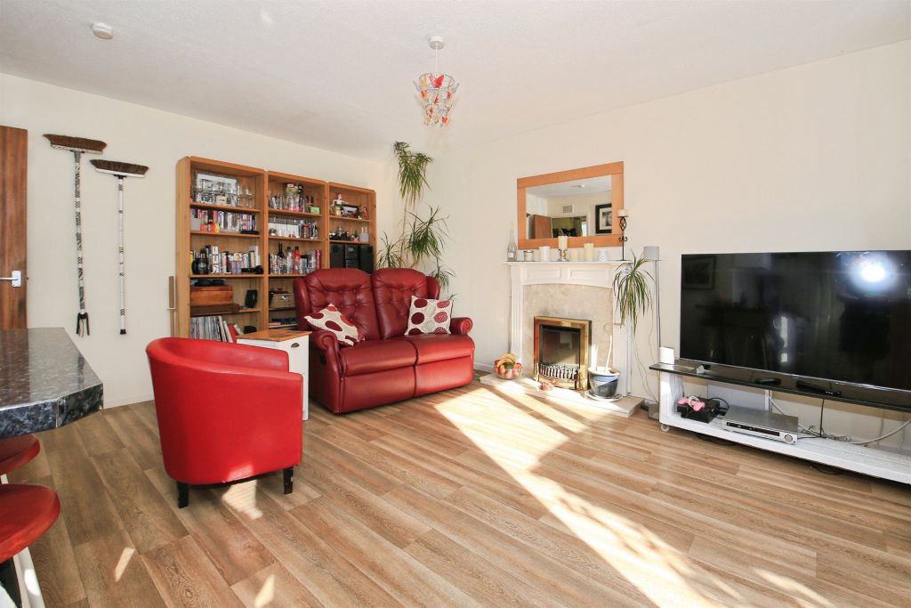 Property photo 3 of 15