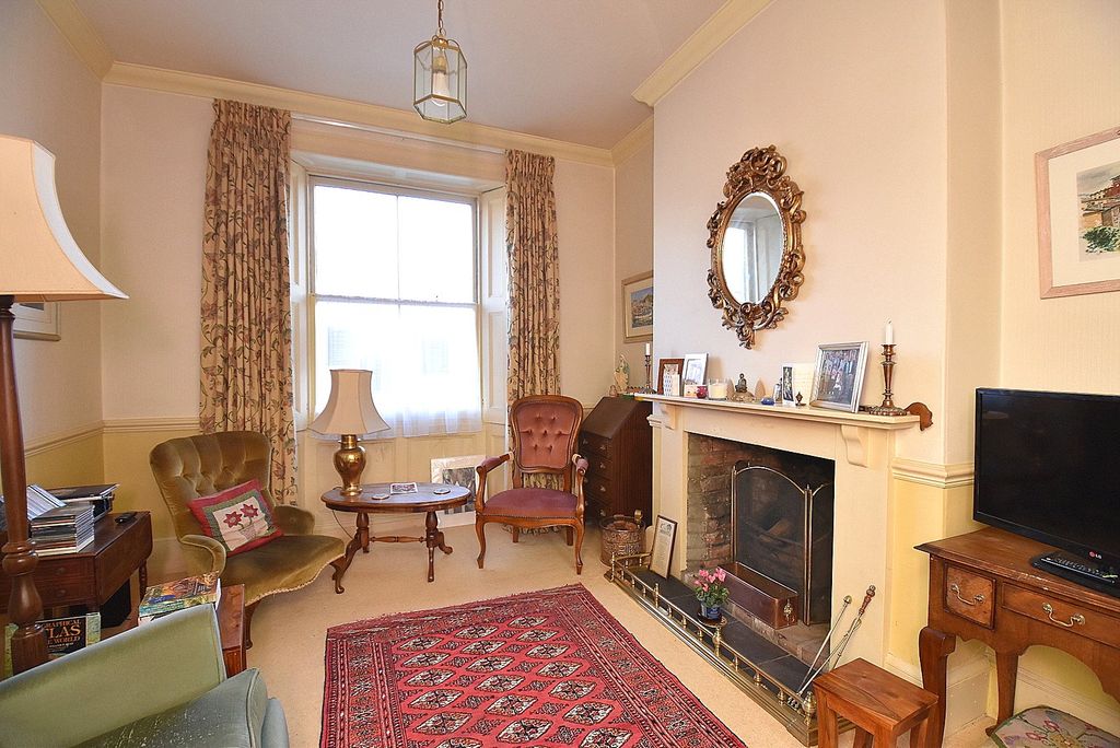 Property photo 2 of 14 Picture No. 02