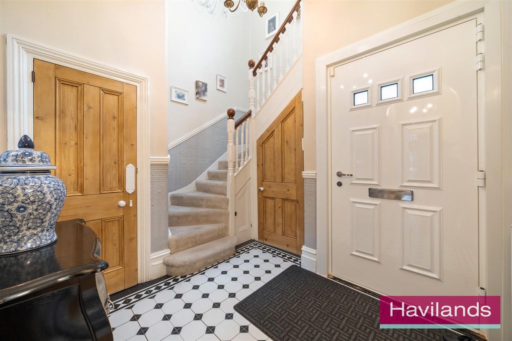 Property photo 2 of 22 Dryden Road-3.Jpg
